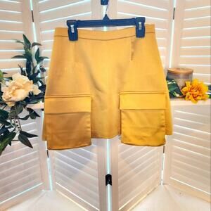 GIGIIS MUSTARD NEW SILK LIKE SHORTS WITH POCKETS SIZE XS MADE IN TURKEY